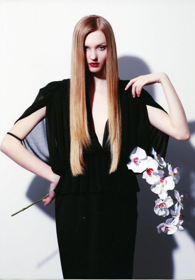 295087_409653309053110_733863944_n