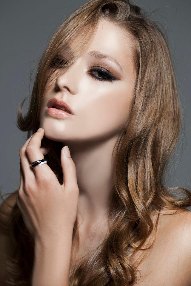 562831_466690856682688_2066634305_n